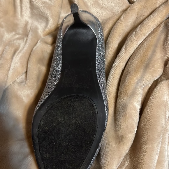 boots/heels - Picture 3 of 4